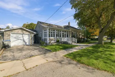 22 Albert Street S, Goderich, On N7a 2y2