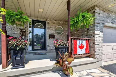 20 Daniel Street, Ingersoll, On N5c 3w9