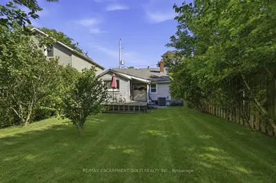 56 Welland Avenue, St. Catharines, On L2r 2m5