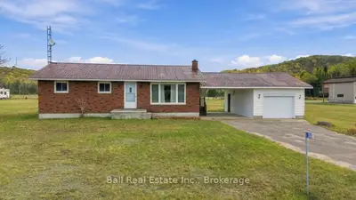 316 Buck Hill Road, Hastings Highlands, On K0l 1c0