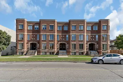 900 Longfields Drive, Barrhaven, On K2j 5k6