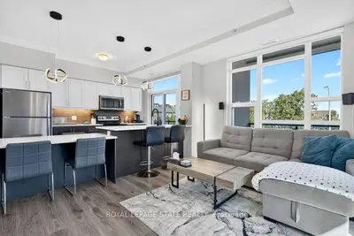10 Concord Place 209, Grimsby, On L3m 0g6
