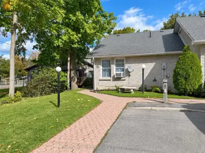 8 Sherwood Street 4, Kawartha Lakes, On K0m 1a0
