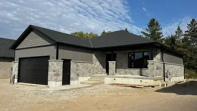 23 Galen Street, South Bruce, On N0g 2s0