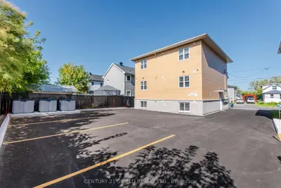 1234 Cumberland Street C, Cornwall, On K6j 4k5