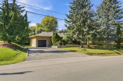 904 Montgomery Drive, Hamilton, On L9g 3h9