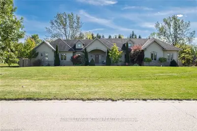 24 Wingrove Wood, Brantford, On N3t 5l7