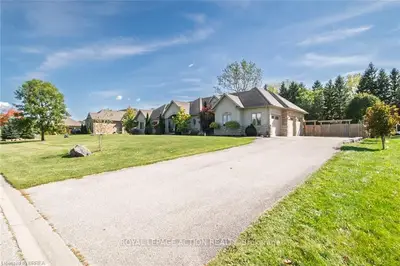 24 Wingrove Wood, Brantford, On N3t 5l7