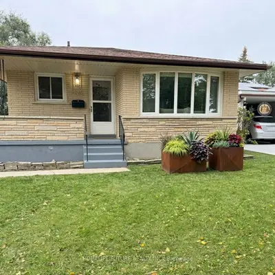 272 Kinzie Avenue, Kitchener, On N2a 2k4