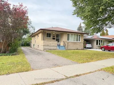 272 Kinzie Avenue, Kitchener, On N2a 2k4