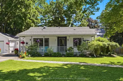 59 Palmer Road, Belleville, On K8p 4c7