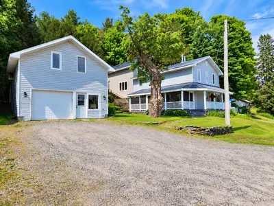 206 On-141 Highway, Huntsville, On P0b 1m0