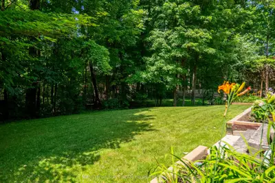 65 Macnabb Place, Rockcliffe Park, On K1l 8j5