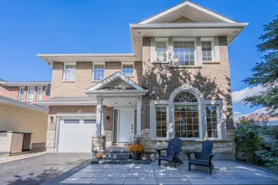 119 Woliston Crescent, Kanata, On K2w 1g5