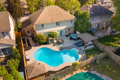 70 Pinebrook Court, London North, On N5x 4c6