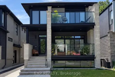 512 Roosevelt Avenue A, Carlingwood - Westboro And Area, On K2a 1z8