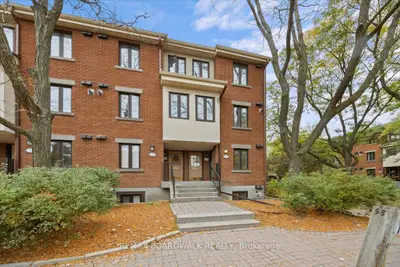 31 Sheba Private, Manor Park - Cardinal Glen And Area, On K1k 4k8