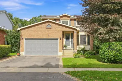 31 Karsh Crescent, Hamilton, On L0r 2h5