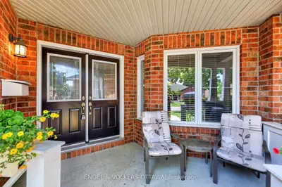 10 Waterthrush Crescent, Kanata, On K2m 2v2