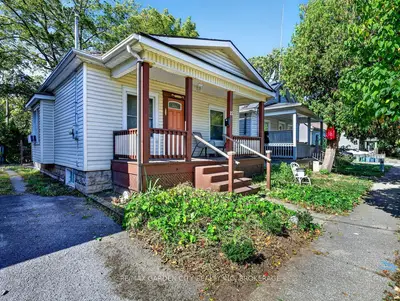 15 RODMAN Street, St. Catharines, ON L2R 5C9