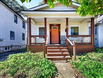 15 RODMAN Street, St. Catharines, ON L2R 5C9