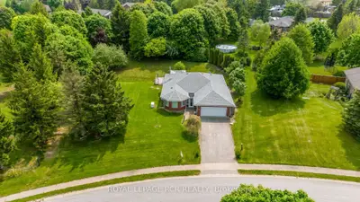 3 Henry Street, Amaranth, On L9w 3z1