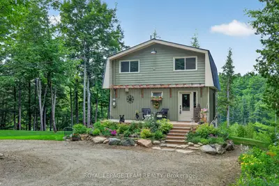 102 & 110 Mcvicar Lane, Mcnab/braeside, On K0a 3l0