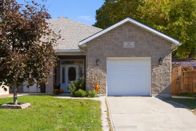 27 Victoria Avenue, Gananoque, On K7g 2r9