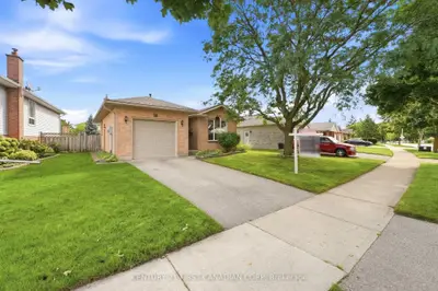 30 Bonaventure Drive, London East, On N5v 4b5