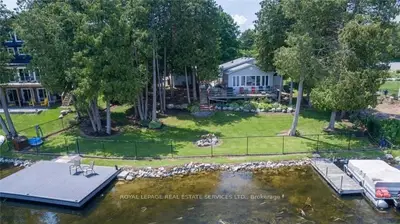 2365 Selwyn Bay Lane, Selwyn, On K0l 2h0