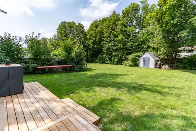 570 Pinedale Road, Gravenhurst, On P1p 1m1