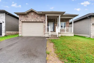1286 Carfa Crescent, Kingston, On K7p 0m8