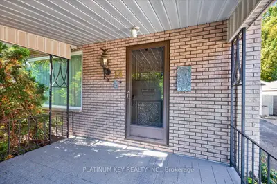 14 Foster Avenue, London North, On N6h 2k6