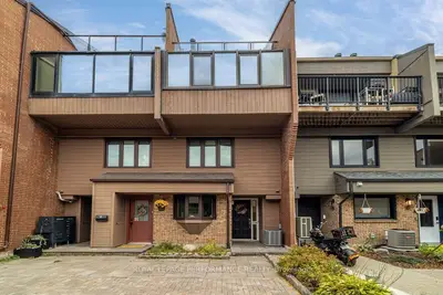 251 BRUYERE Street 2, Lower Town - Sandy Hill, ON K1N 5E5