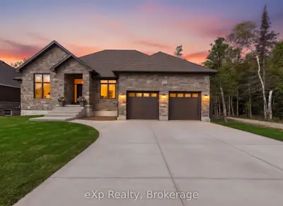 137 Acton Drive, Saugeen Shores, On N0h 2c2