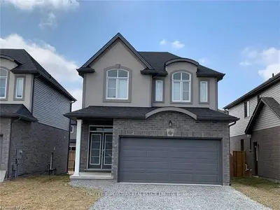 6039 Kate Avenue, Niagara Falls, On L2h 0m9