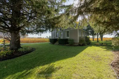 17459 EVELYN Drive, Thames Centre, ON N0M 2P0
