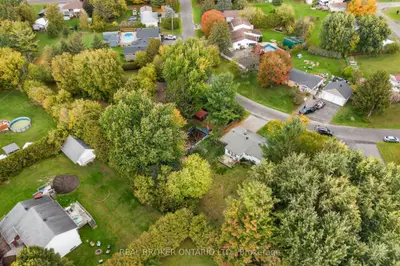23 Louise Crescent, Russell, On K0a 1w0