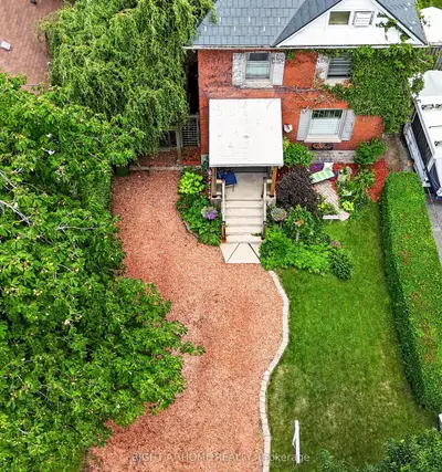 327 Wellington Street, St. Thomas, On N5r 2t2