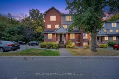 6812 Jeanne D'arc Boulevard N A, Orleans - Convent Glen And Area, On K1c 6e9