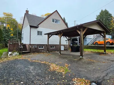 516 Seventh Avenue S, Kenora, On P9n 2g2