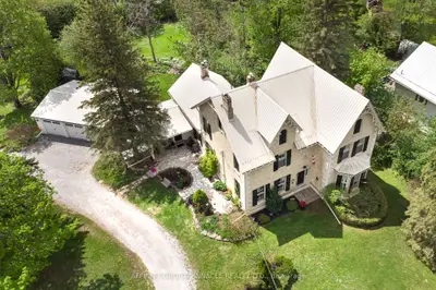 145 KING Street, Kawartha Lakes, ON K9V 1E4