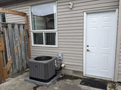 963 Prosperity Court Lower, London East, On N5v 5c7