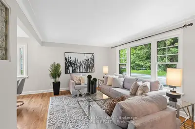 80 St Claire Avenue, Meadowlands - Crestview And Area, On K2g 2a6