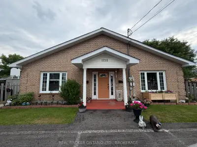 1211a-1211b Notre Dame Street, Cornwall, On K6j 4y7
