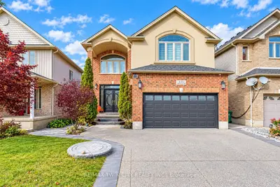444 Thomas Slee Drive, Kitchener, On N2p 2x6
