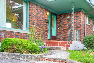 742 Cork Street, Elmvale Acres And Area, On K1g 1x9