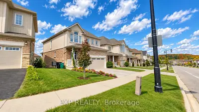 355 Beechdrops Drive Upper, Waterloo, On N2v 0e8