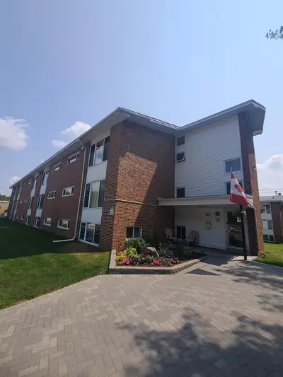 23 Mississauga Avenue 6, Elliot Lake, On P5a 1e1