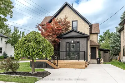 125 Hope Street E, East Zorra-tavistock, On N0b 2r0